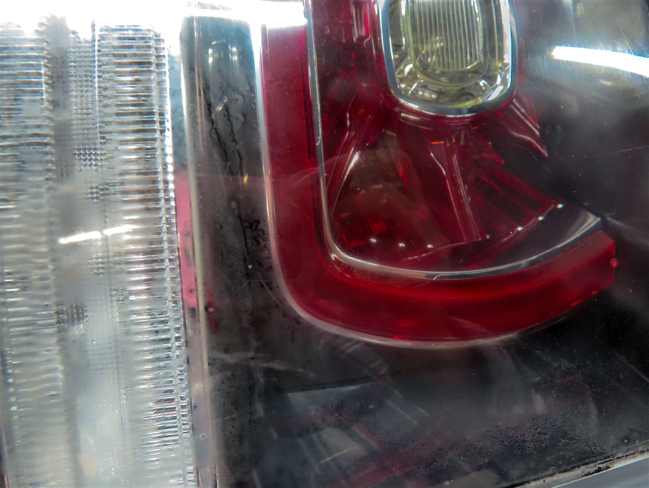 Thumbnail 6: 14-17 RANGE ROVER SPORT L494 REAR LEFT DRIVER OUTER QUARTER PANEL TAILLIGHT LAMP