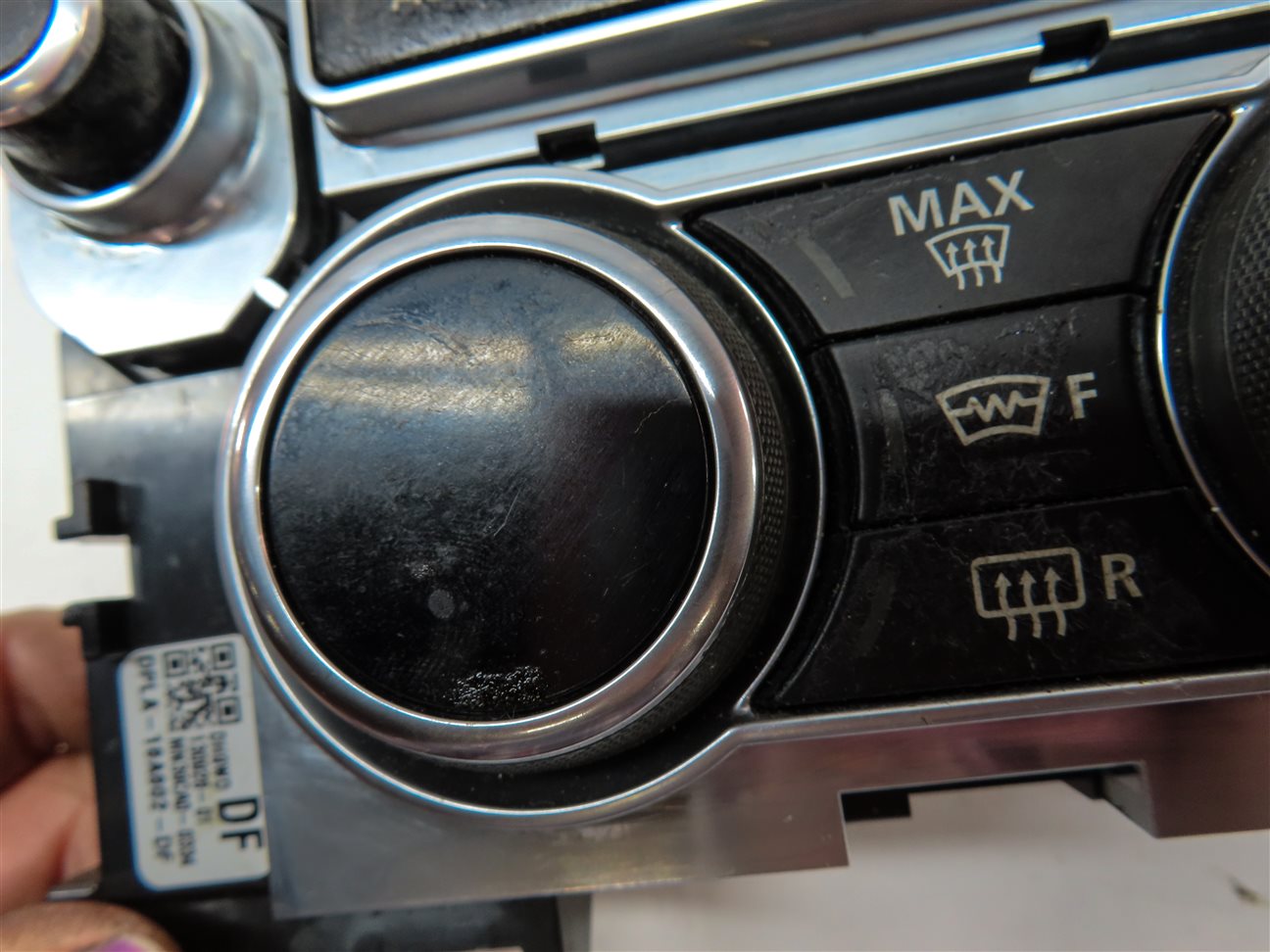 Thumbnail 10: 14-15 RANGE ROVER SPORT (L405 L494) FRONT HEATER A/C TEMPERATURE RADIO CONTROL