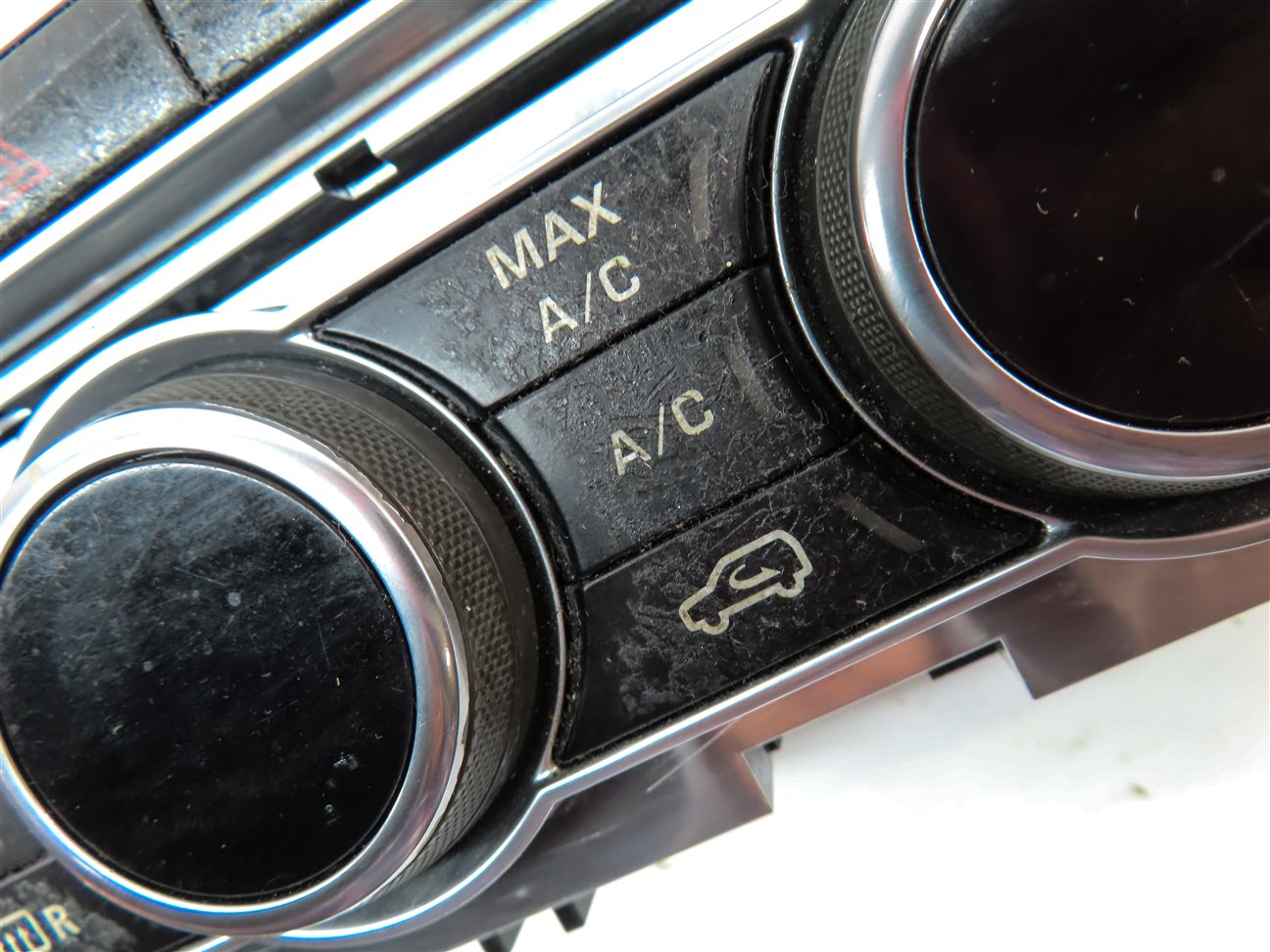 Thumbnail 9: 14-15 RANGE ROVER SPORT (L405 L494) FRONT HEATER A/C TEMPERATURE RADIO CONTROL