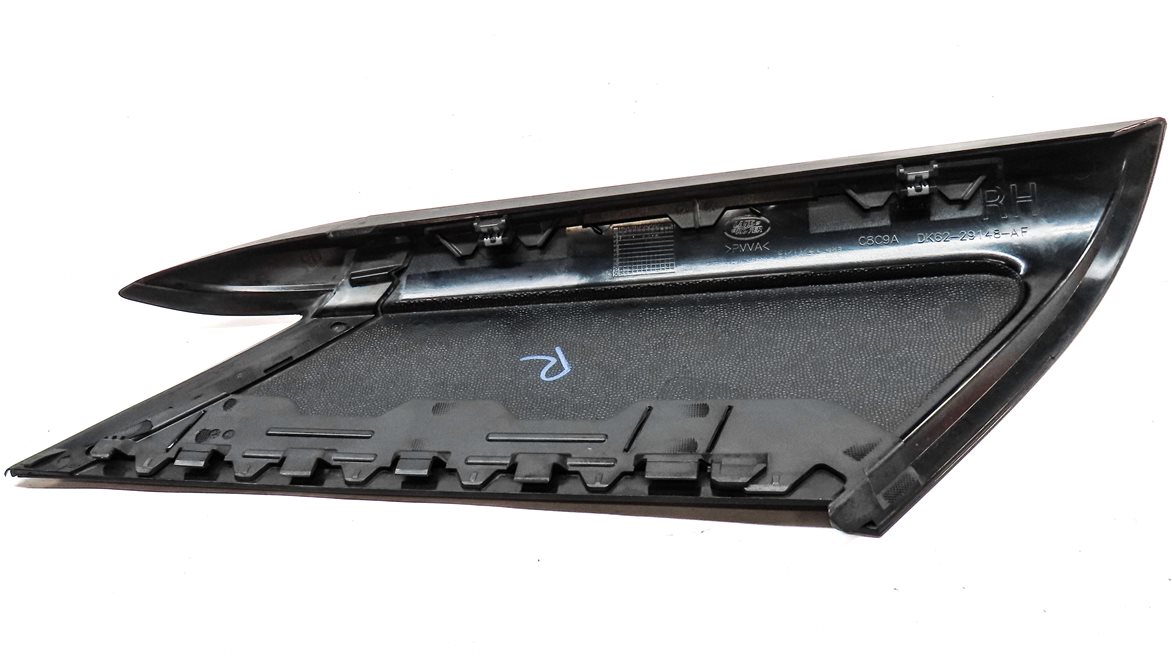 Thumbnail 5: 2014 RANGE ROVER SPORT (L494) REAR RIGHT D PILLAR TRIM MOULDING (GLOSS BLACK)