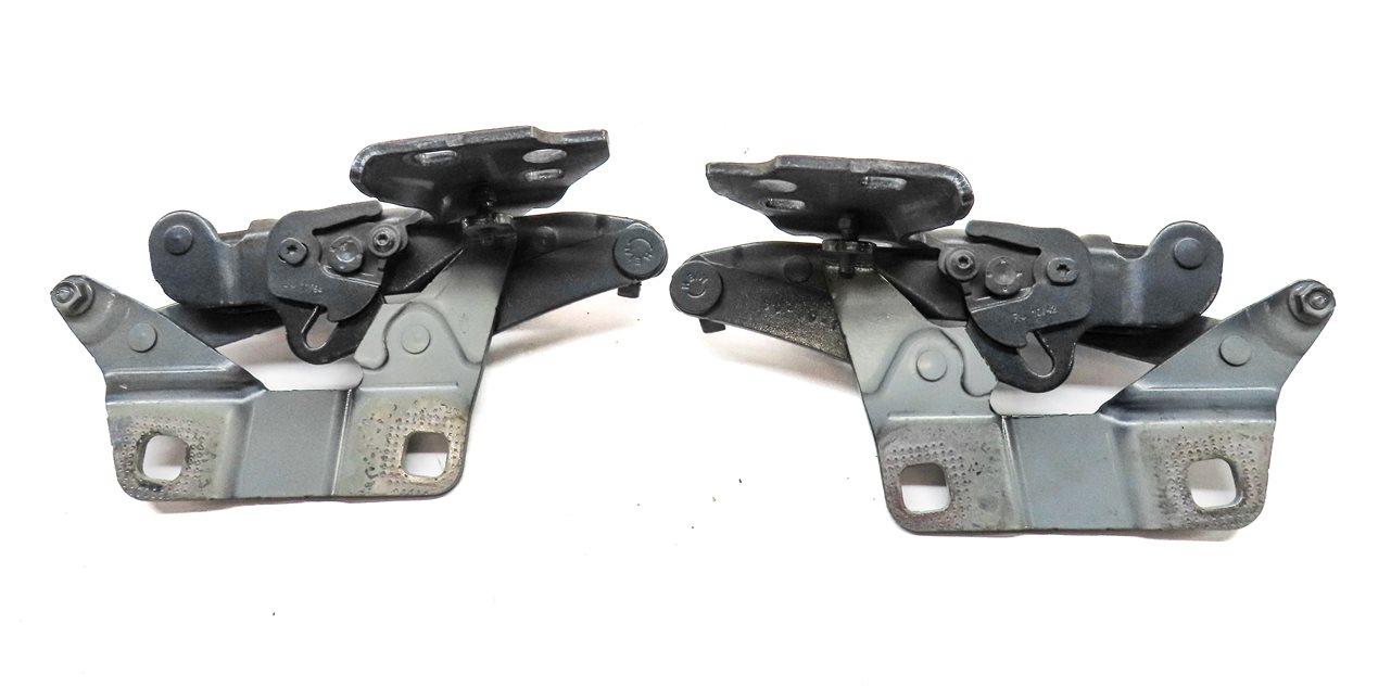 Thumbnail 4: 12-19 MERCEDES GL ML (W166 X166) FRONT LEFT & RIGHT HOOD HINGE SET (Gray)