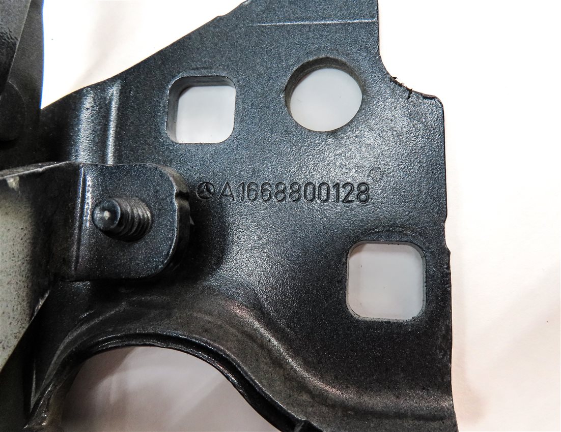 Thumbnail 6: 12-19 MERCEDES GL ML (W166 X166) FRONT LEFT & RIGHT HOOD HINGE SET (Gray)