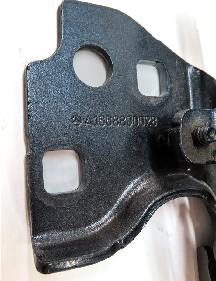 Thumbnail 8: 12-19 MERCEDES GL ML (W166 X166) FRONT LEFT & RIGHT HOOD HINGE SET (Gray)