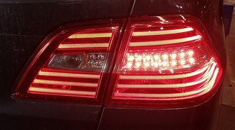 Thumbnail 2: 12-15 MERCEDES ML-CLASS (W166) REAR RIGHT PASSENGER LED TAILLIGHT BRAKE LIGHT