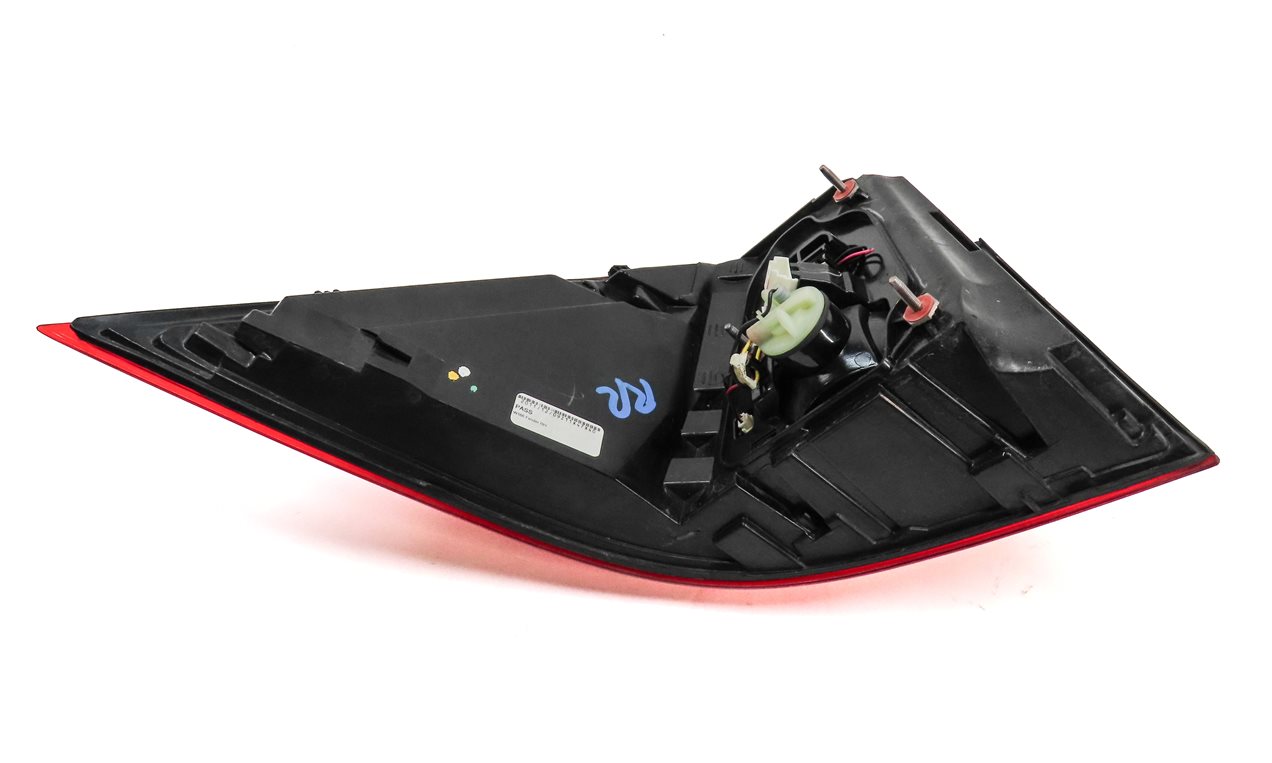 Thumbnail 5: 12-15 MERCEDES ML-CLASS (W166) REAR RIGHT PASSENGER LED TAILLIGHT BRAKE LIGHT