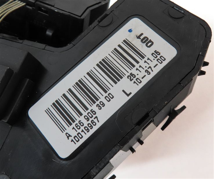 Thumbnail 6: 12-18 CLA G GL ML C117 W166 W242 W463 X166 FRONT LEFT DRIVER MEMORY SEAT SWITCH