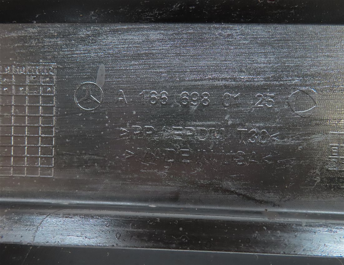 Thumbnail 7: 12-19 MERCEDES GLE ML CLASS (W166) LEFT DRIVER SIDE RUNNING BOARD STEP RUNNER