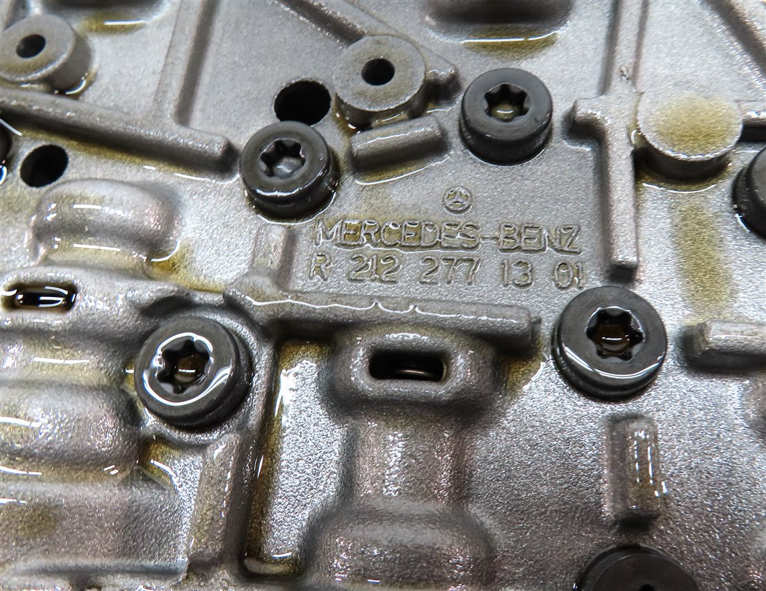Thumbnail 9: 12-13 MERCEDES ML350 R350 (W166 R251) 722.9 A/T TRANSMISSION VALVE BODY BLOCK