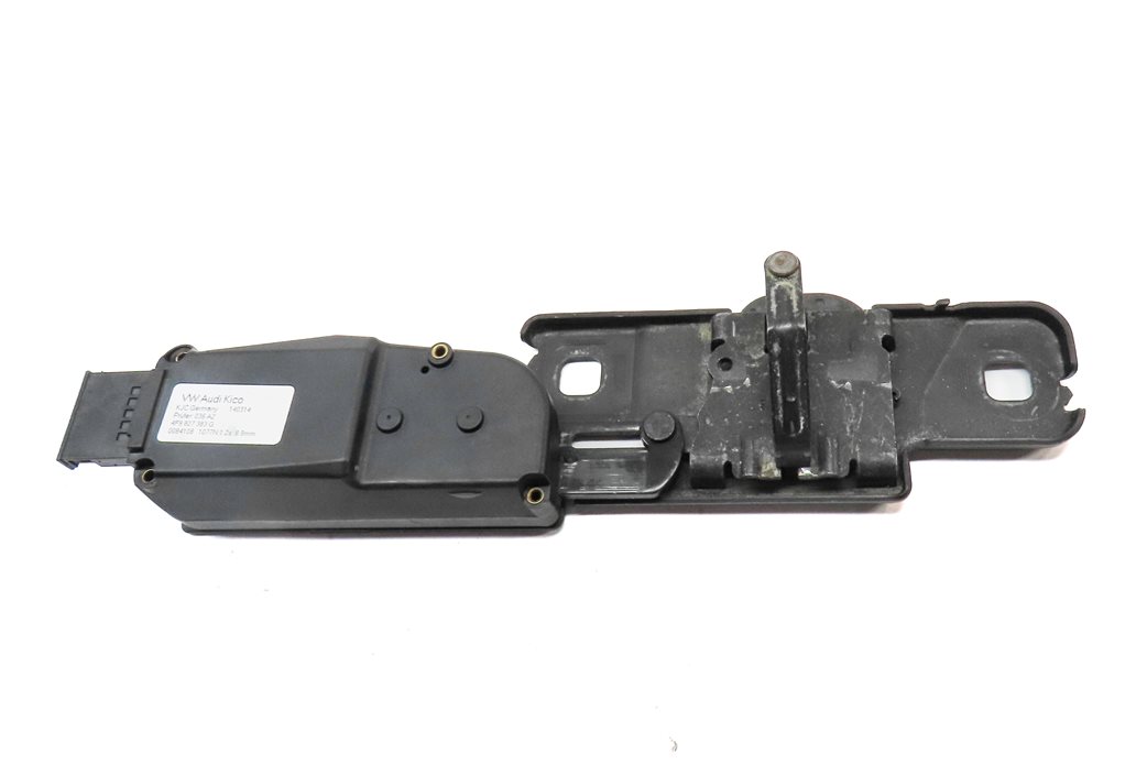 Thumbnail 2: 14 AUDI Q7 (4L) REAR TRUNK TAILGATE LIFTGATE HATCH LATCH STRIKER MOTOR ACUTATOR