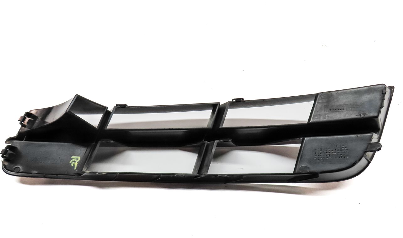 Thumbnail 5: 2014 AUDI Q7 (4L) FRONT RIGHT PASSENGER LOWER BUMPER END GRILLE TRIM (BLACK)