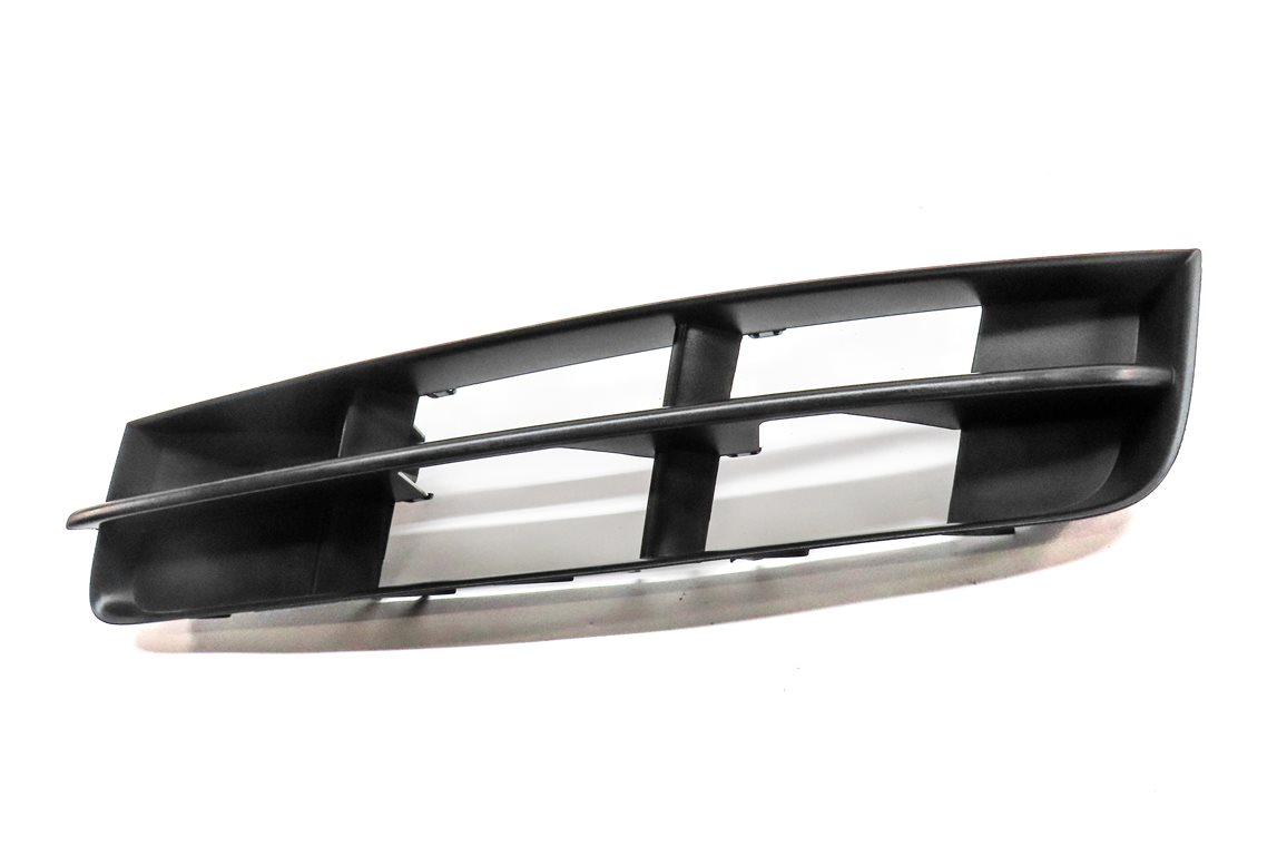 Thumbnail 2: 2014 AUDI Q7 (4L) FRONT LEFT DRIVER LOWER BUMPER END GRILLE TRIM (BLACK)