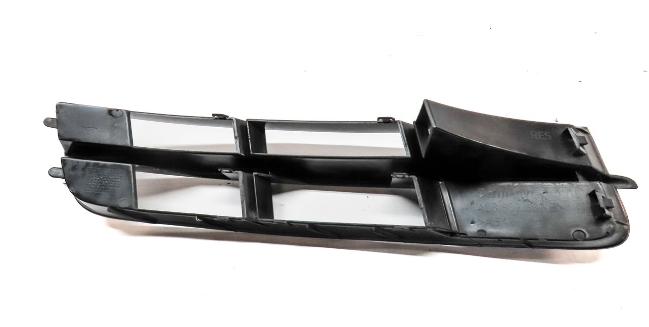 Thumbnail 5: 2014 AUDI Q7 (4L) FRONT LEFT DRIVER LOWER BUMPER END GRILLE TRIM (BLACK)