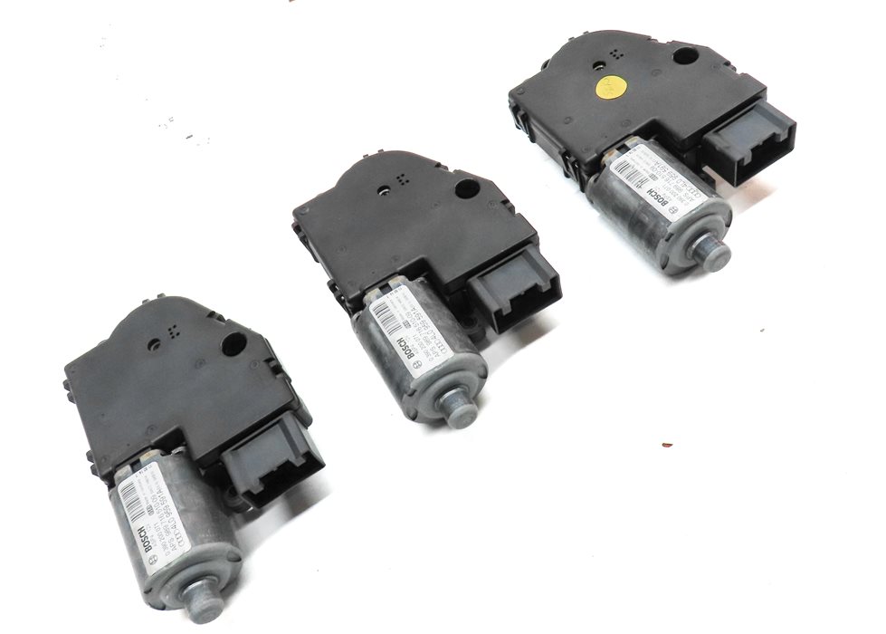 Thumbnail 3: 07-14 AUDI Q7 4L PANORAMIC SUNROOF MOTOR SUN ROOF MOTOR SUNSHADE MOTOR SET/3