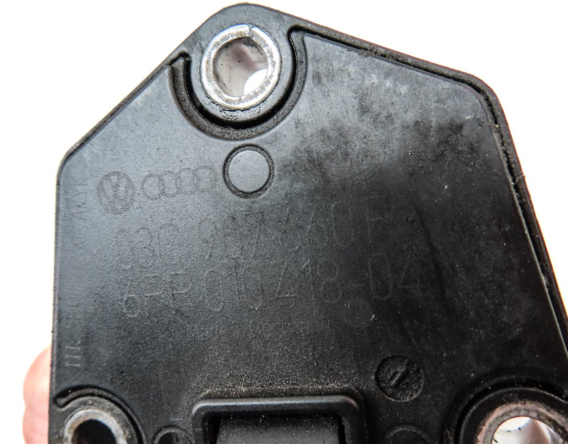 Thumbnail 5: 2014 AUDI Q7 (4L) 3.0L SUPER (CTWB) ENGINE MOTOR OIL FLUID LEVEL SENSOR MODULE