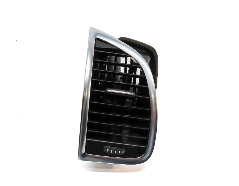 Thumbnail 2: 2014 AUDI Q7 (4L) FRONT LEFT DRIVER DASH HEAT AIR AC HVAC VENT (Black)