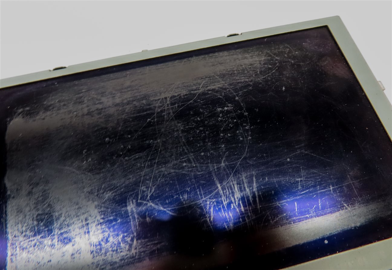 Thumbnail 8: 2013-2015 AUDI Q7 (4L) RADIO STEREO FRONT 7" INFORMATION MEDIA DISPLAY SCREEN