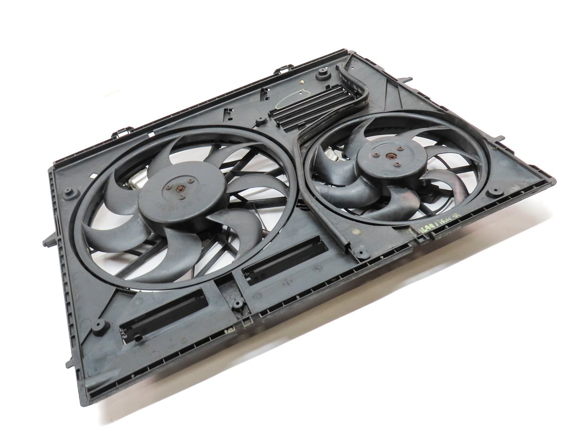 Thumbnail 3: 11-15 AUDI Q7 (4L) 3.0L ENGINE RADIATOR COOLING FAN (FOR MODELS w/ HITCH OPTION)