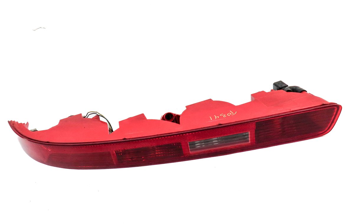 Thumbnail 2: 2007-2015 AUDI Q7 (4L) RIGHT PASSENGER REAR BUMPER LOWER TAILLIGHT LIGHT LAMP