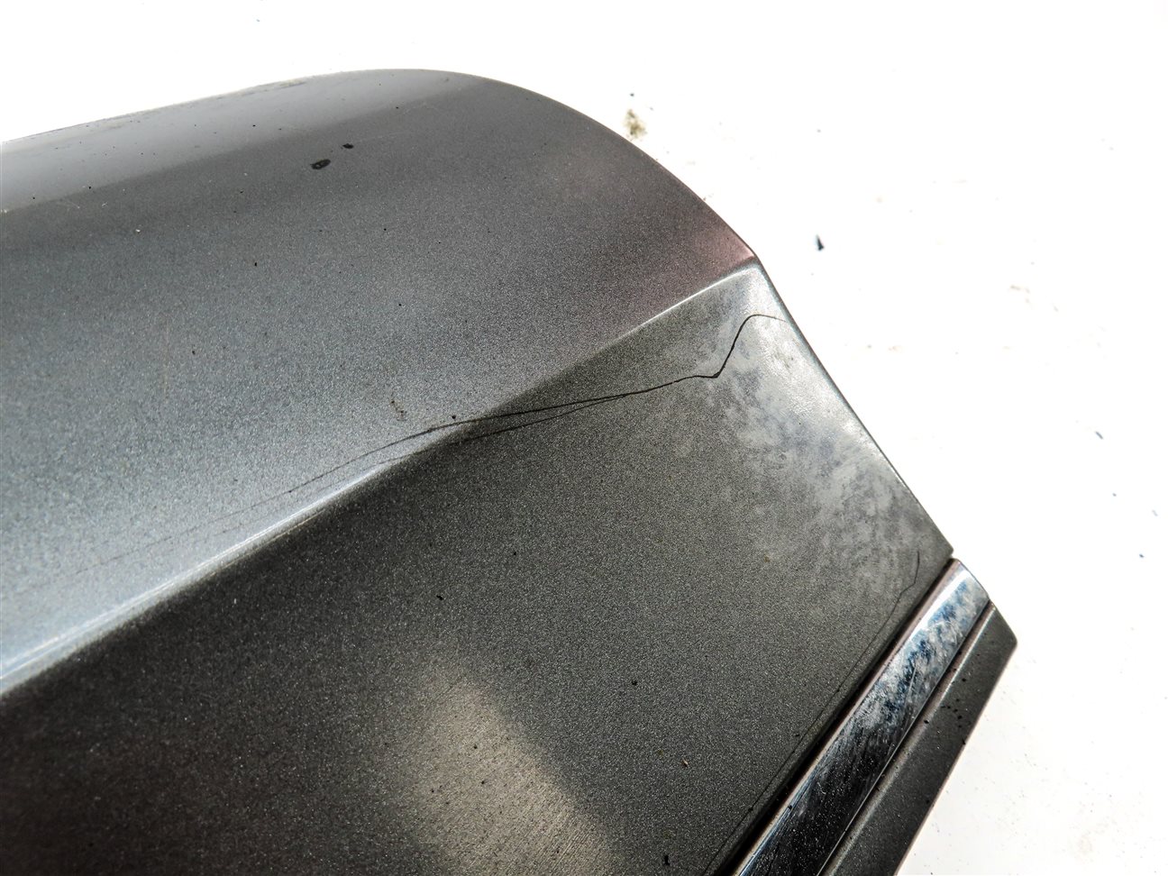 Thumbnail 10: 10-15 AUDI Q7 (4L) FRONT LEFT DRIVER LOWER EXTERIOR DOOR TRIM MOULDING (Gray)