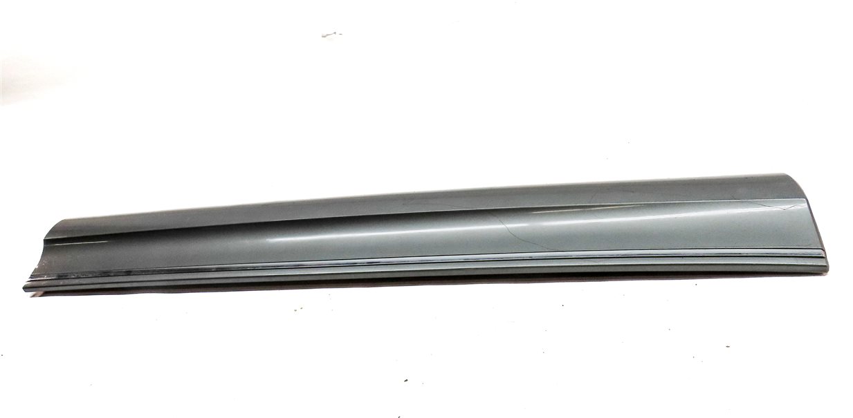 Thumbnail 2: 10-15 AUDI Q7 (4L) FRONT LEFT DRIVER LOWER EXTERIOR DOOR TRIM MOULDING (Gray)