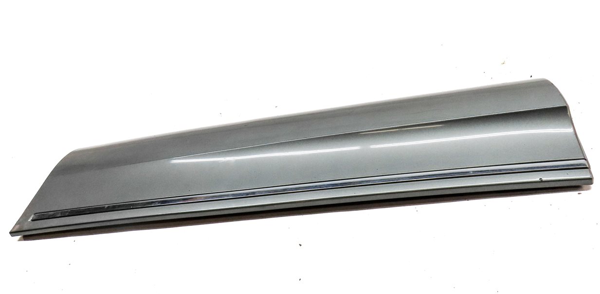 Thumbnail 2: 2010-2015 AUDI Q7 (4L) REAR LEFT LOWER DOOR MOULDING TRIM PANEL (Gray)