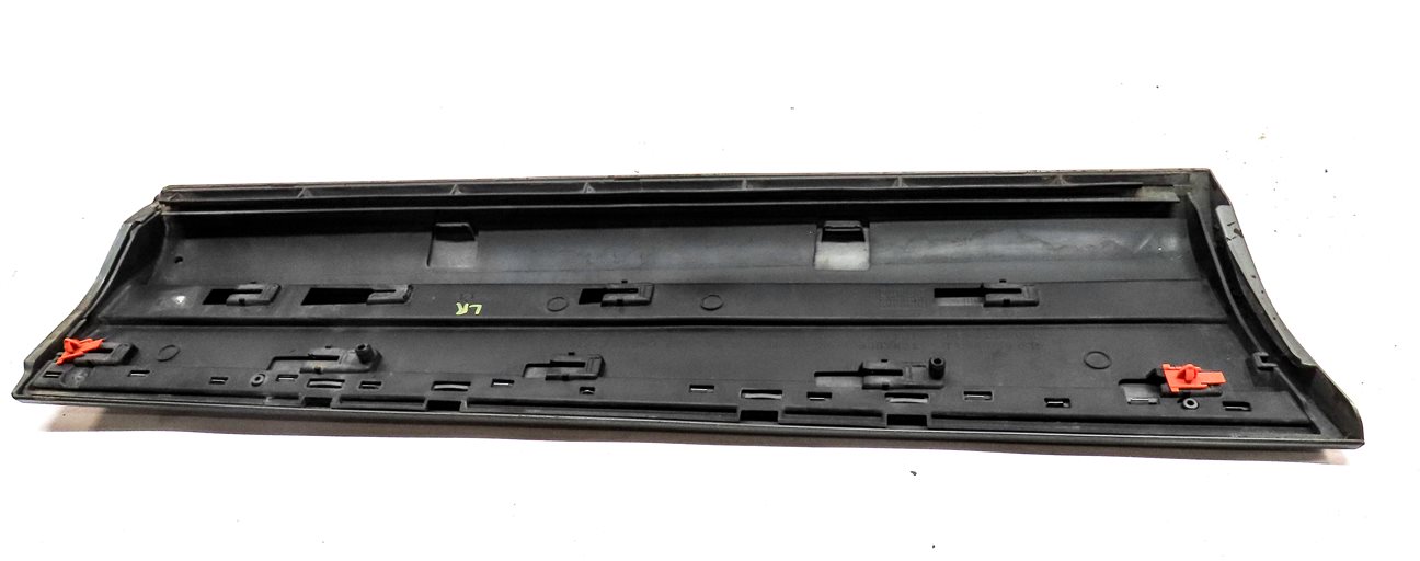 Thumbnail 5: 2010-2015 AUDI Q7 (4L) REAR LEFT LOWER DOOR MOULDING TRIM PANEL (Gray)