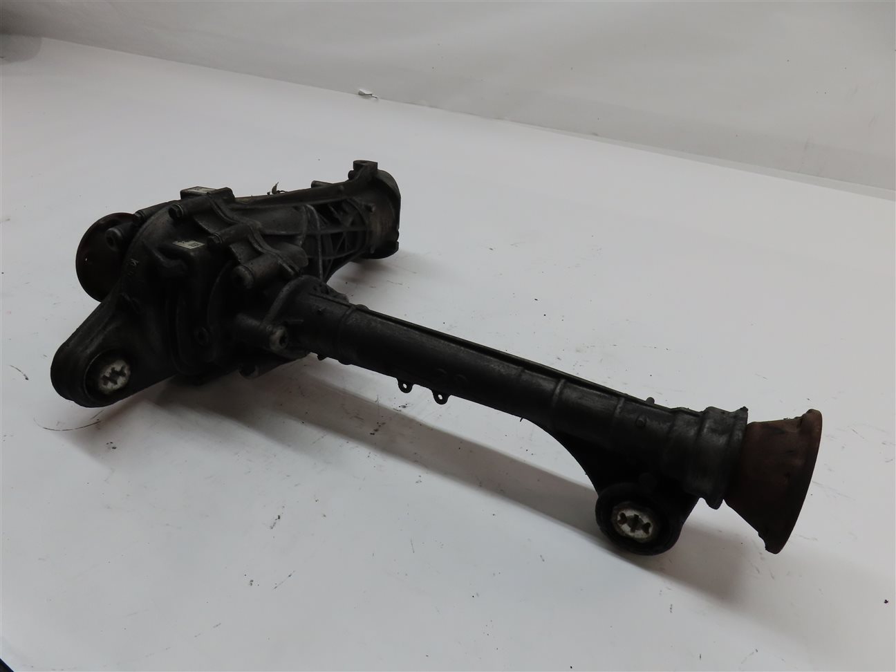 11-17 VW TOUAREG AUDI Q7 (4L) 3.0L 3.6L FRONT DIFFERENTIAL GEAR CARRIER (AGT)