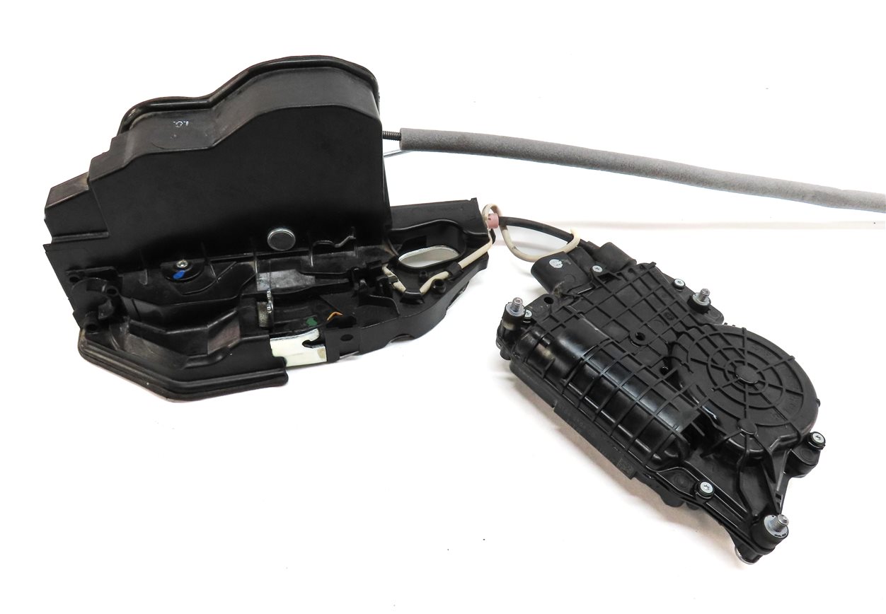 Thumbnail 3: 2011-2016 BMW 528i 535i 550i M5 (F10) RIGHT REAR SOFT CLOSE DOOR LOCK LATCH SET