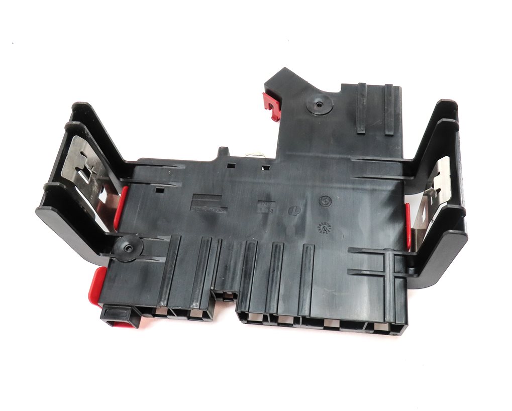 Thumbnail 2: 2012 BMW 550I (F10) 4.4L (N63) ENGINE POSITIVE BATTER POWER DISTRIBUTION PLATE