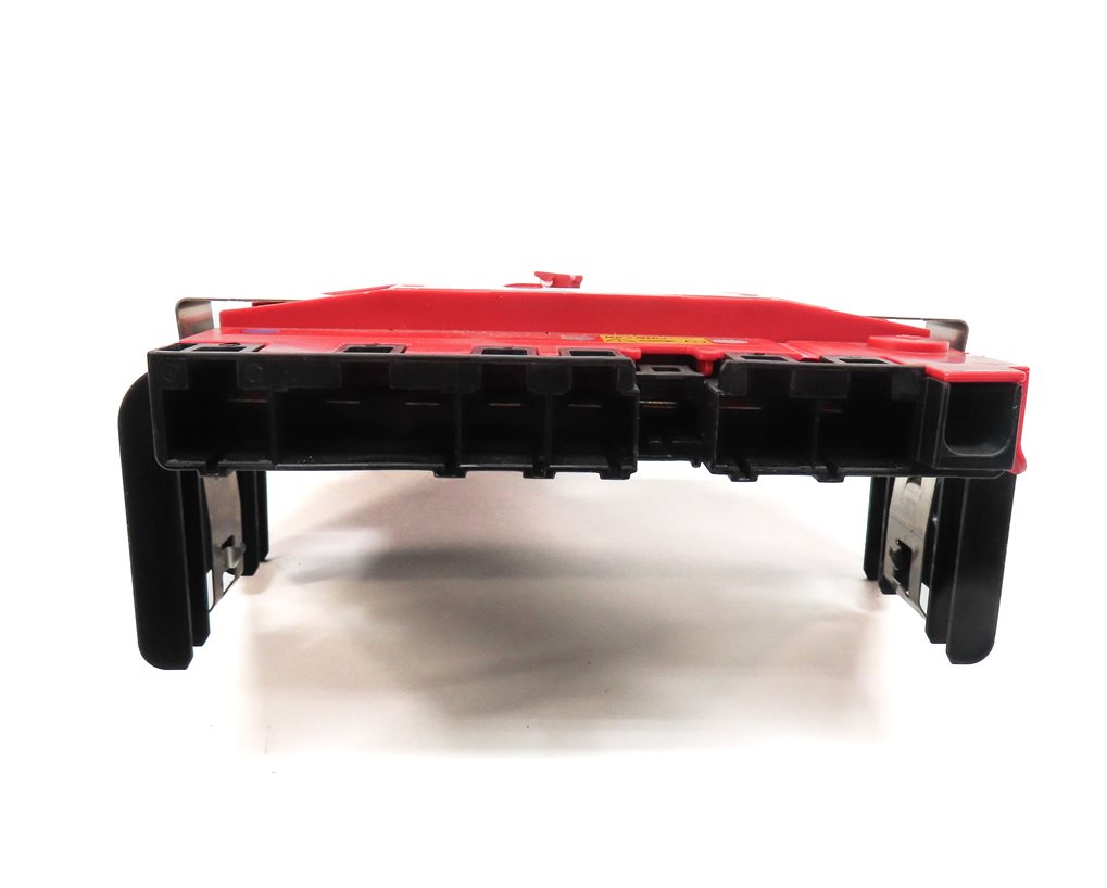 Thumbnail 4: 2012 BMW 550I (F10) 4.4L (N63) ENGINE POSITIVE BATTER POWER DISTRIBUTION PLATE