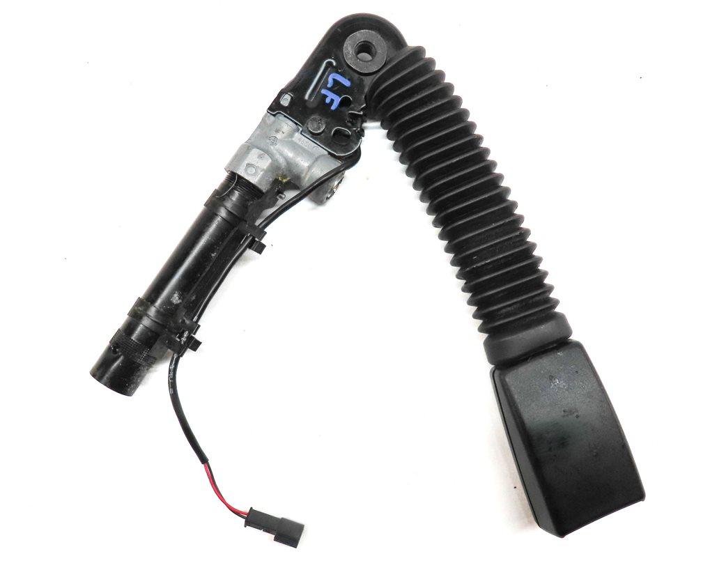 Thumbnail 3: 10-17 BMW 5 7 GT SERIES (F01 F07 F10) FRONT LEFT DRIVER SEATBELT BUCKLE RECEIVER