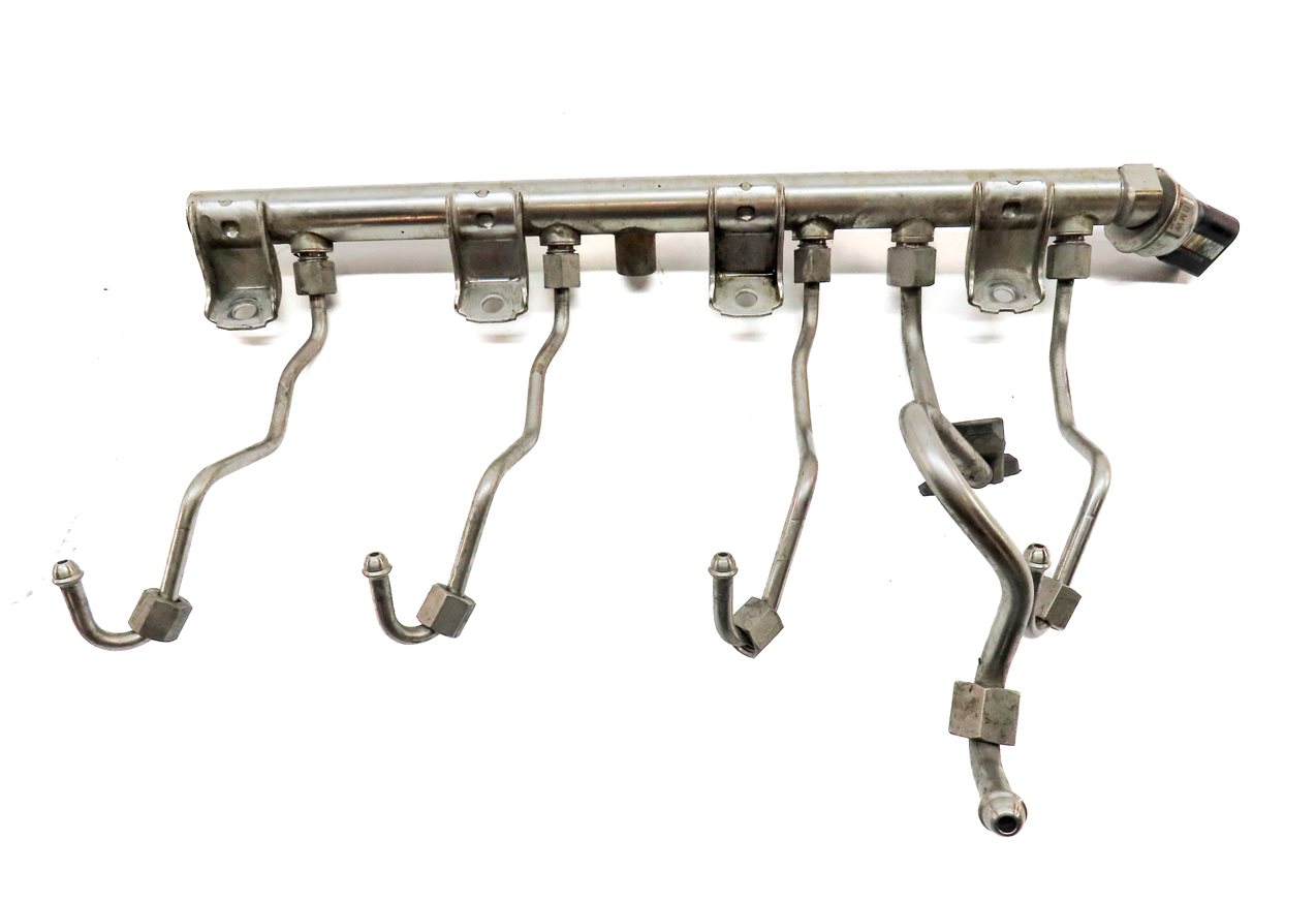 Thumbnail 4: 2012 BMW 550I (F10) 4.4L (N63) ENGINE FUEL INJECTORY RAIL SET/2 w/ LINES