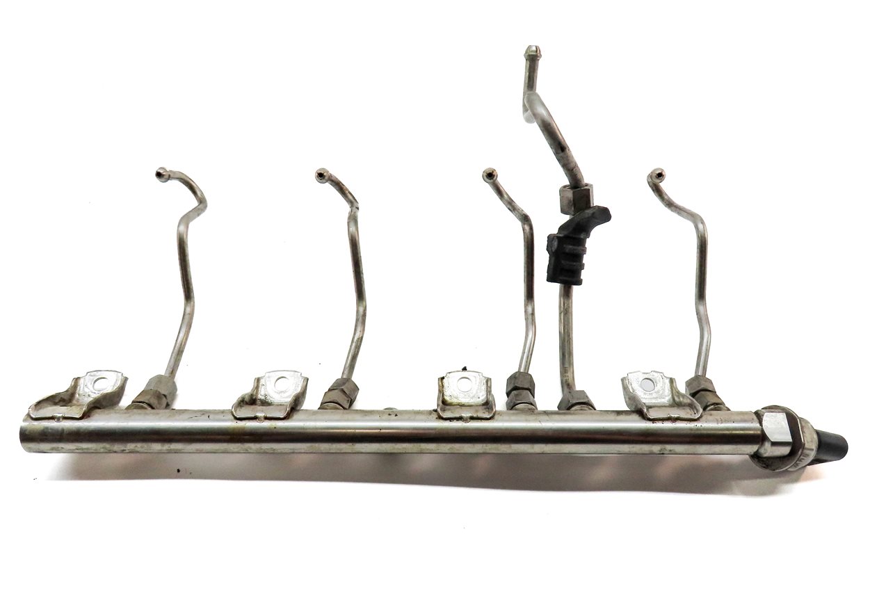 Thumbnail 7: 2012 BMW 550I (F10) 4.4L (N63) ENGINE FUEL INJECTORY RAIL SET/2 w/ LINES