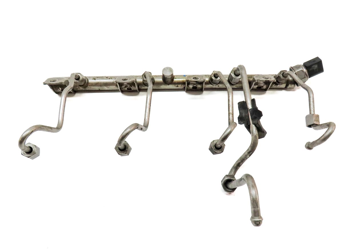 Thumbnail 8: 2012 BMW 550I (F10) 4.4L (N63) ENGINE FUEL INJECTORY RAIL SET/2 w/ LINES