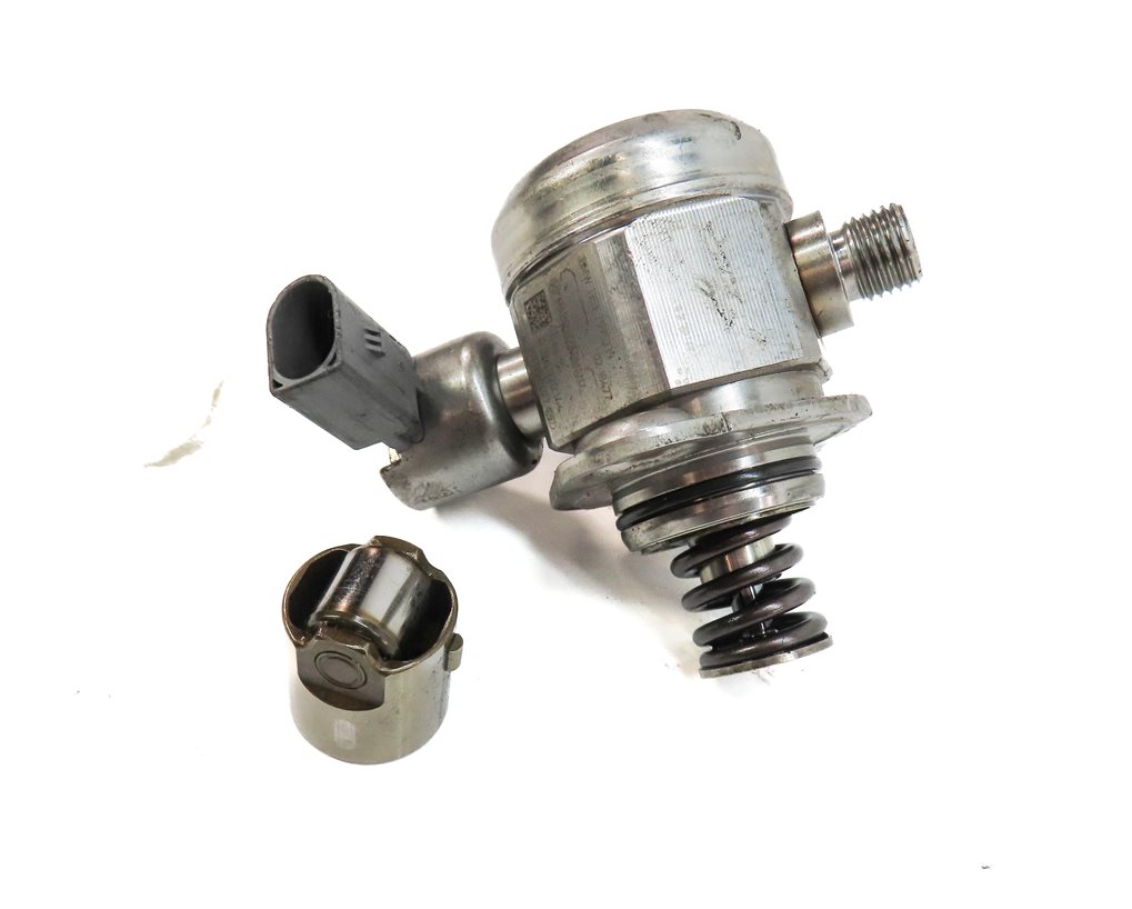 Thumbnail 2: 08-14 BMW 550i 650i 750i X5 X6 (F01 F10 E70 E71) 4.4L N63 MECHANICAL FUEL PUMP