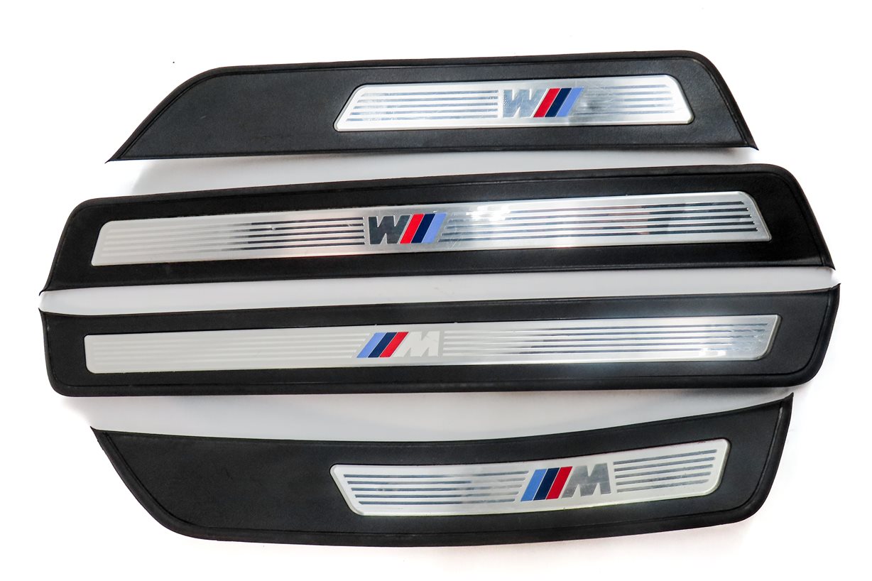 Thumbnail 2: 2012 BMW 550I (F10) ///M LOGO FRONT & REAR DOOR SILL SCUFF TRIM PLATE SET/4