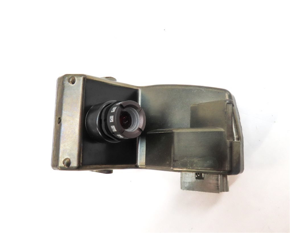 Thumbnail 3: 2011-2012 BMW 528i 535i 550i M5 (F10) FRONT LANE DEPARTURE WARNING CAMERA