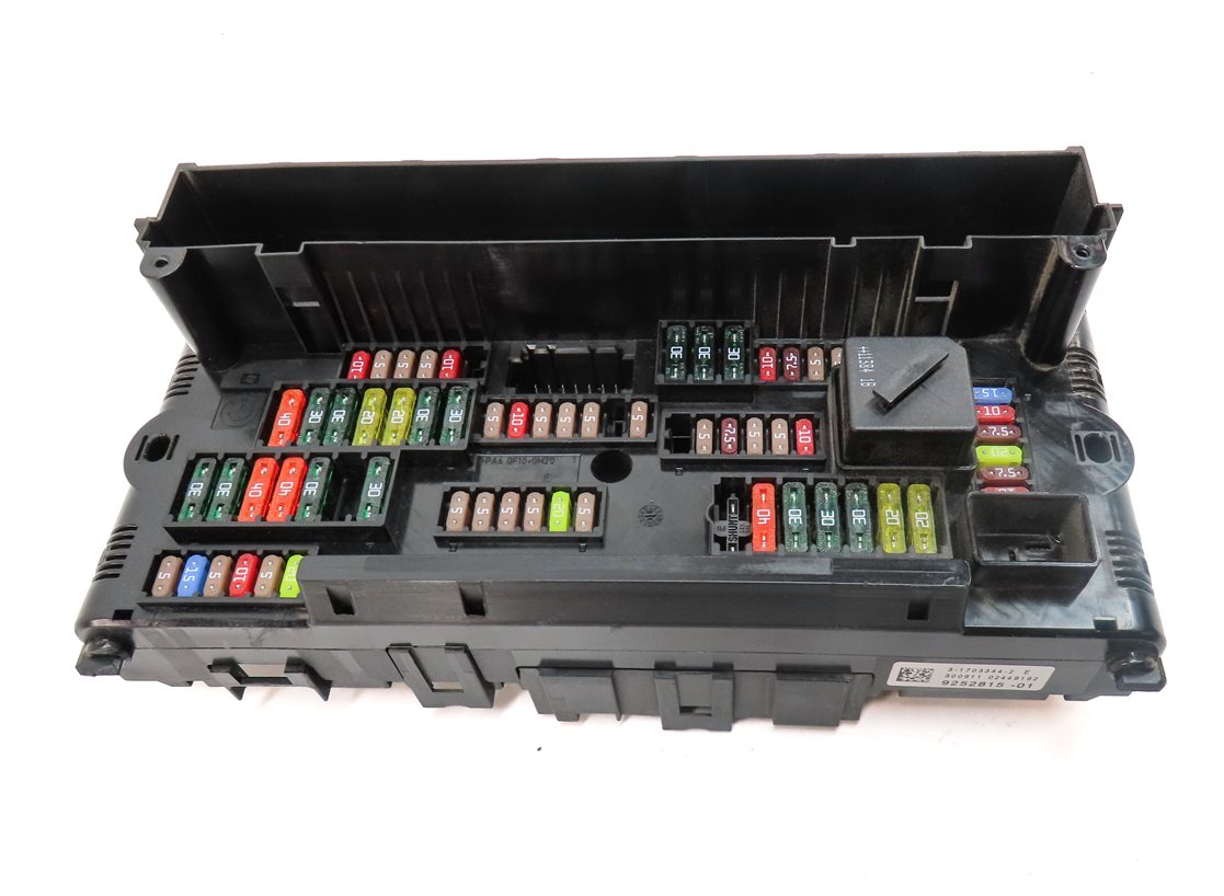 Thumbnail 2: 2012 BMW 5 6 7 SERIES F01 F10 F12 FRONT POWER DISTRIBUTION FUSE RELAY MODULE