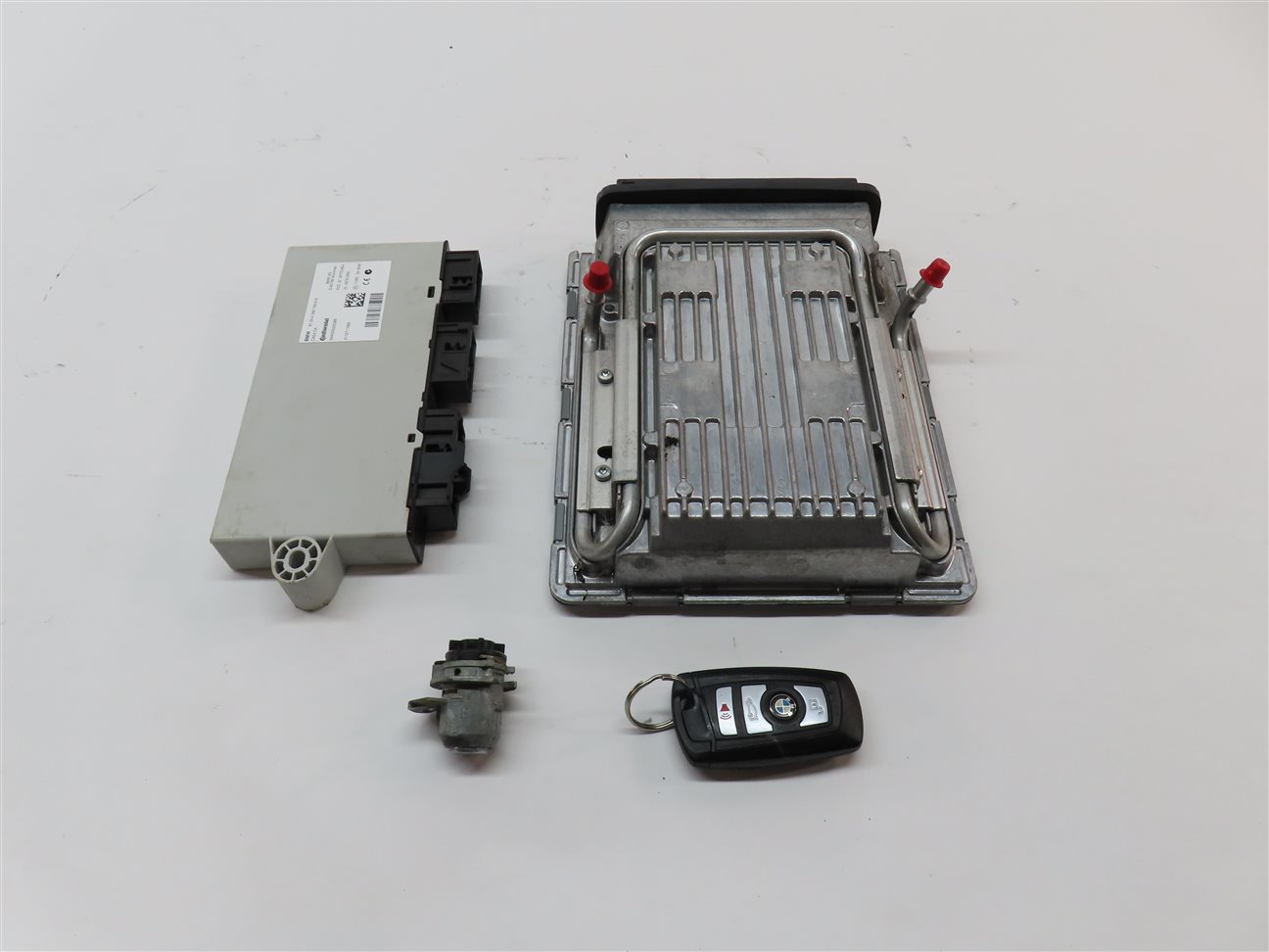 09-13 BMW 550i 650i 750i B7 (F01 F06 F10) 4.4L TURBO ENGINE CAS 4 MODULE KEY SET