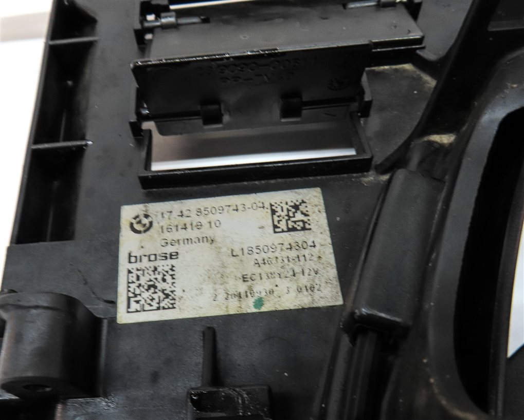 Thumbnail 7: 2010-2018 BMW 550i 550iGT 650i 750i B7 (F01 F06 F10) 850w RADIATOR COOLING FAN