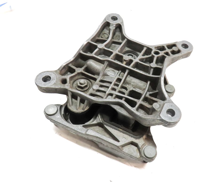 Thumbnail 3: 2019 AUDI Q7 (4M) 3.0L CREC ENGINE A/T AUTO AUTOMATIC TRANSMISSION MOUNT BRACKET
