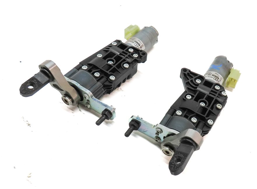 Thumbnail 1: 18-23 AUDI Q7 SQ7 (4M) REAR LEFT & RIGHT TRUNK LIFT LIFTGATE ASSIST MOTOR SET-2