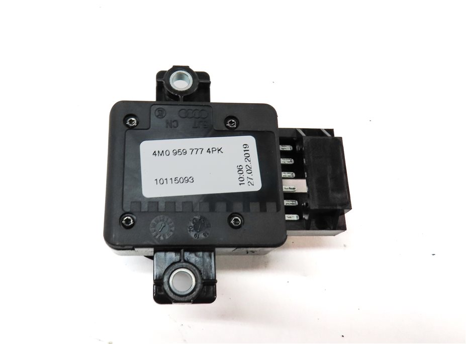 Thumbnail 5: 2019 AUDI Q7 (4M) FRONT RIGHT PASSENGER SEAT ADJUST ADJUSTMENT SWITCH BUTTON