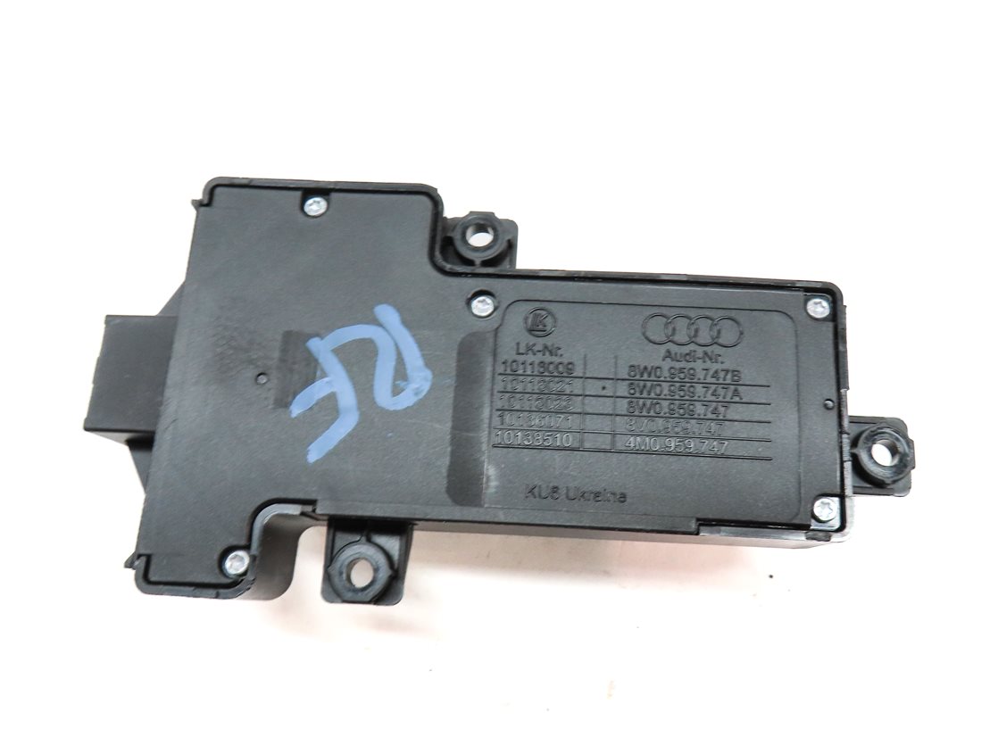 Thumbnail 8: 2019 AUDI Q7 (4M) FRONT LEFT DRIVER SEAT ADJUST ADJUSTMENT SWITCH BUTTON
