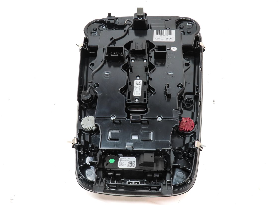 Thumbnail 6: 2019 AUDI Q7 (4M) FRONT DOMELIGHT MAP READING COURTESY DOME LIGHT (BLACK)