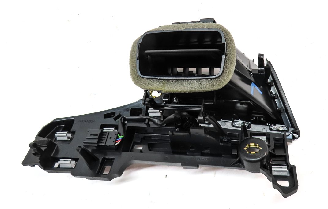 Thumbnail 5: 2019 AUDI Q7 (4M) FRONT LEFT DRIVER OUTER DASH HEATER A/C AIR VENT