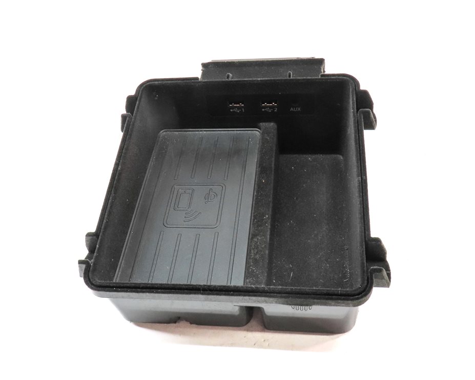 Thumbnail 2: 2019 AUDI Q7 (4M) FRONT CENTER CONSOLE Qi WIRELESS CELL PHONE CHARGING CRADLE