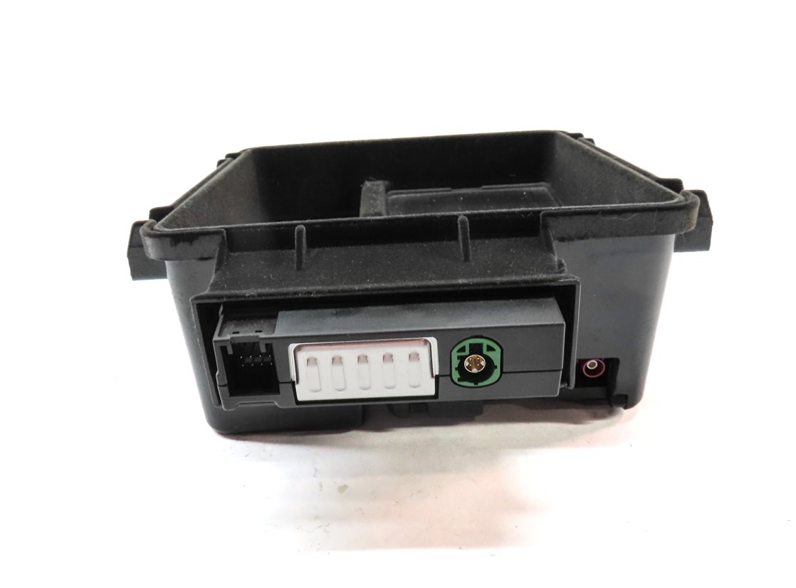 Thumbnail 5: 2019 AUDI Q7 (4M) FRONT CENTER CONSOLE Qi WIRELESS CELL PHONE CHARGING CRADLE