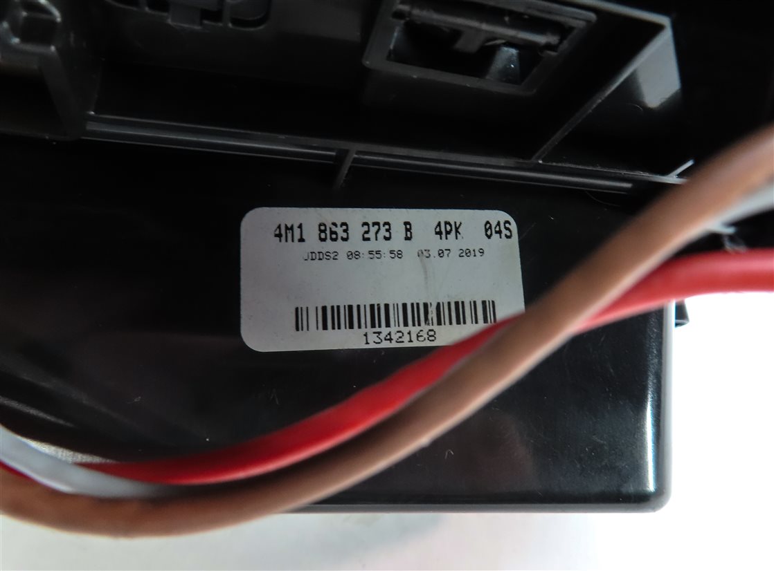 Thumbnail 8: 2019 AUDI Q7 (4M) FRONT CENTER CONSOLE ASH TRAY COMPARTMENT CUBBY TRAY (BLACK)