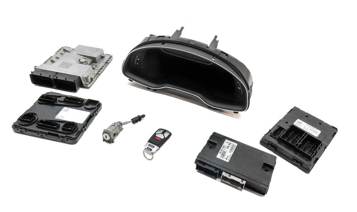 Thumbnail 1: 2019 AUDI Q7 4M 3.0L CREC ENGINE ECM BCM SPEEDOMETER IMMOBILIZER MODULE KEY SET